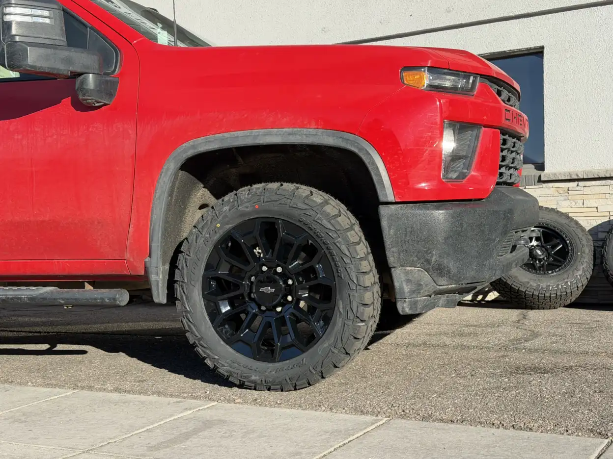 2024 Chevrolet Silverado 2500HD with Replica Wheels 22" High Country 8x180mm Style 1140 Black Rims