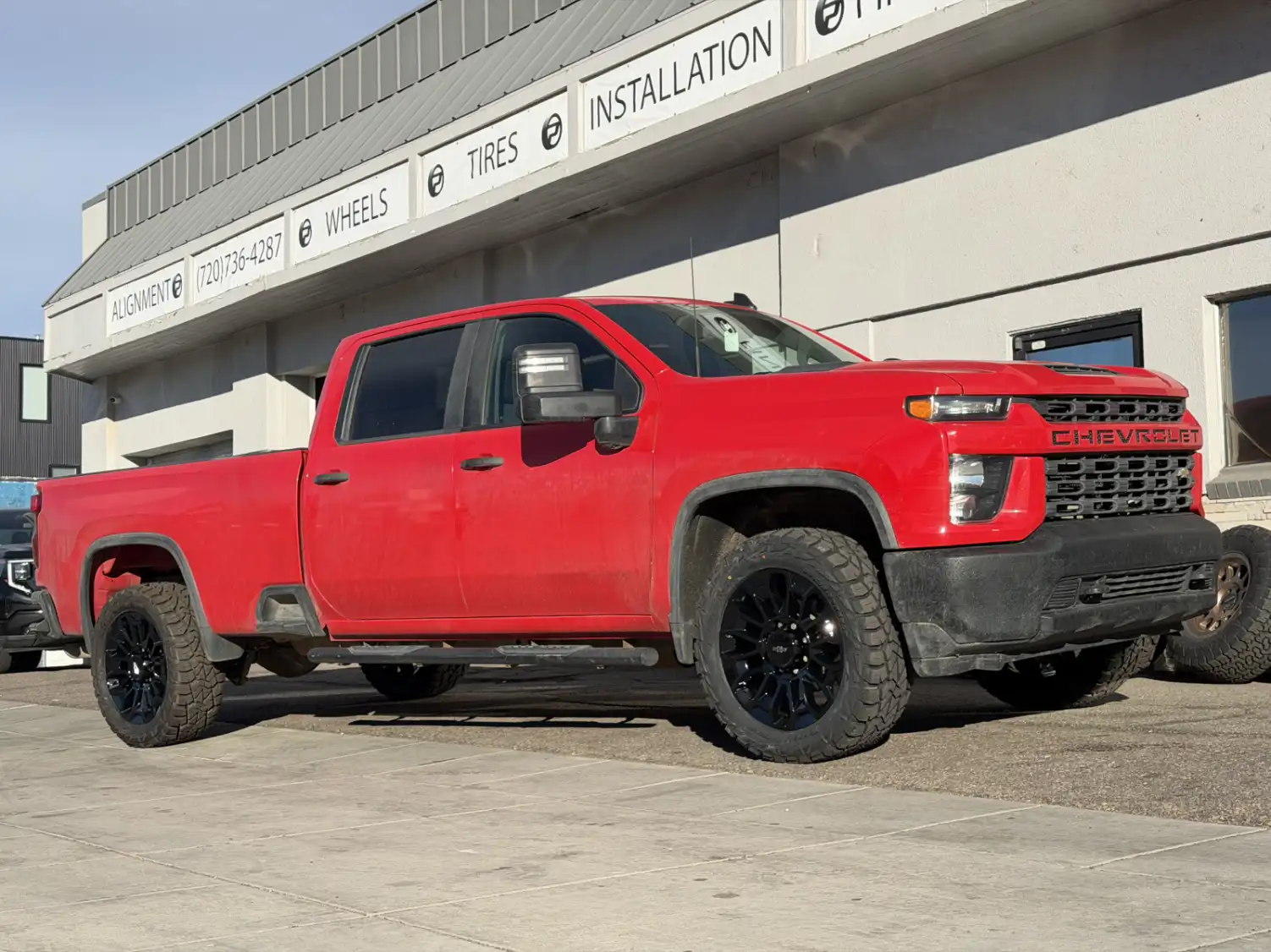 Replica Wheels 22" High Country 8x180mm Style 1140 Black on 2024 Chevrolet Silverado 2500HD