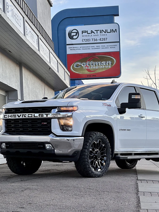 2025 Chevrolet Silverado 2500HD with Replica Wheels 22" High Country 8x180mm Style 1140 Black Wheels