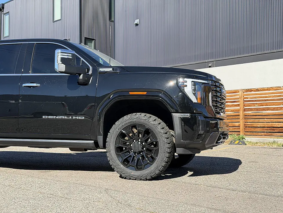 Replica Wheels 22" High Country 8x180mm Style 1140 Black Rim on 2025 GMC Sierra 2500HD