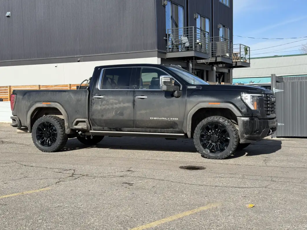 Black Replica Wheels 22" High Country 8x180mm Style 1140 on 2026 GMC Sierra 2500HD