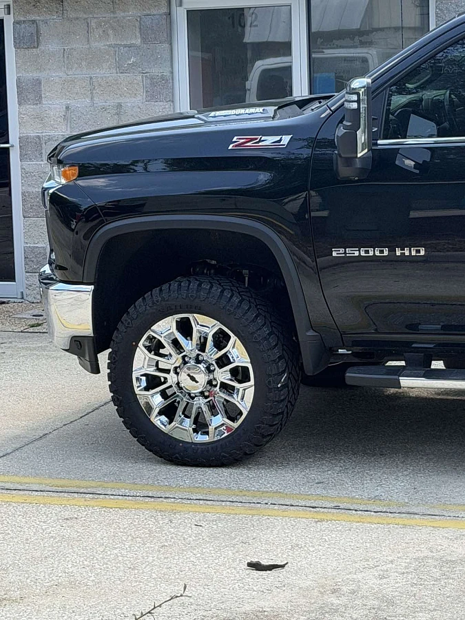 Chrome Replica Wheels 22" High Country 8x180mm Style 1140 on 2026 Chevrolet Silverado 2500HD