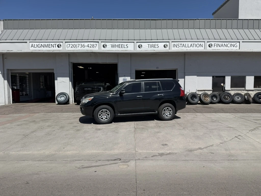 Replica Wheels 17" TRD Pro 302 Silver on 2008 Lexus GX