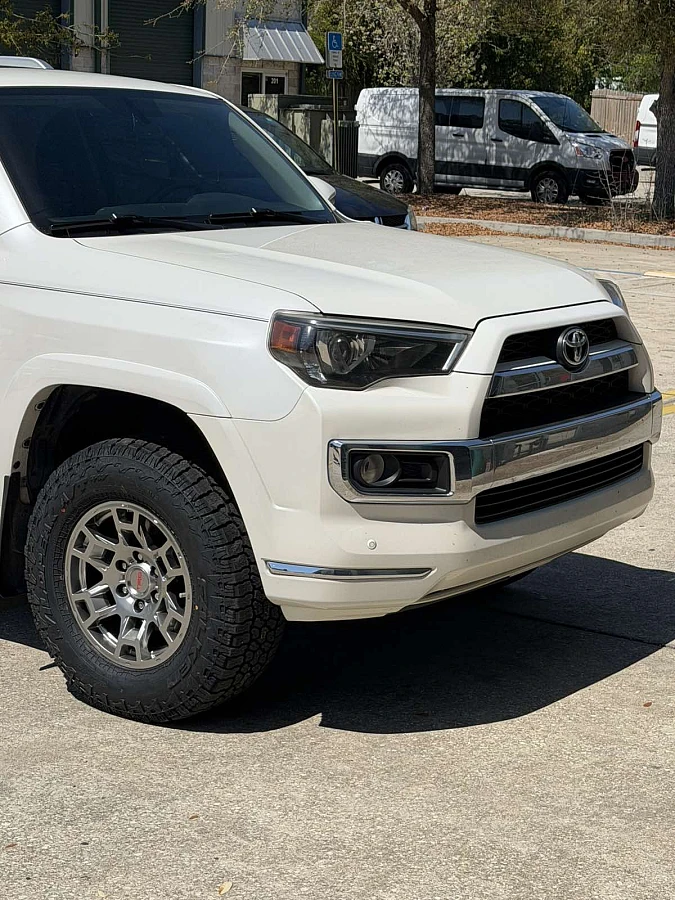 2018 Toyota 4Runner with Replica Wheels 17" TRD Pro 302 Silver Rims
