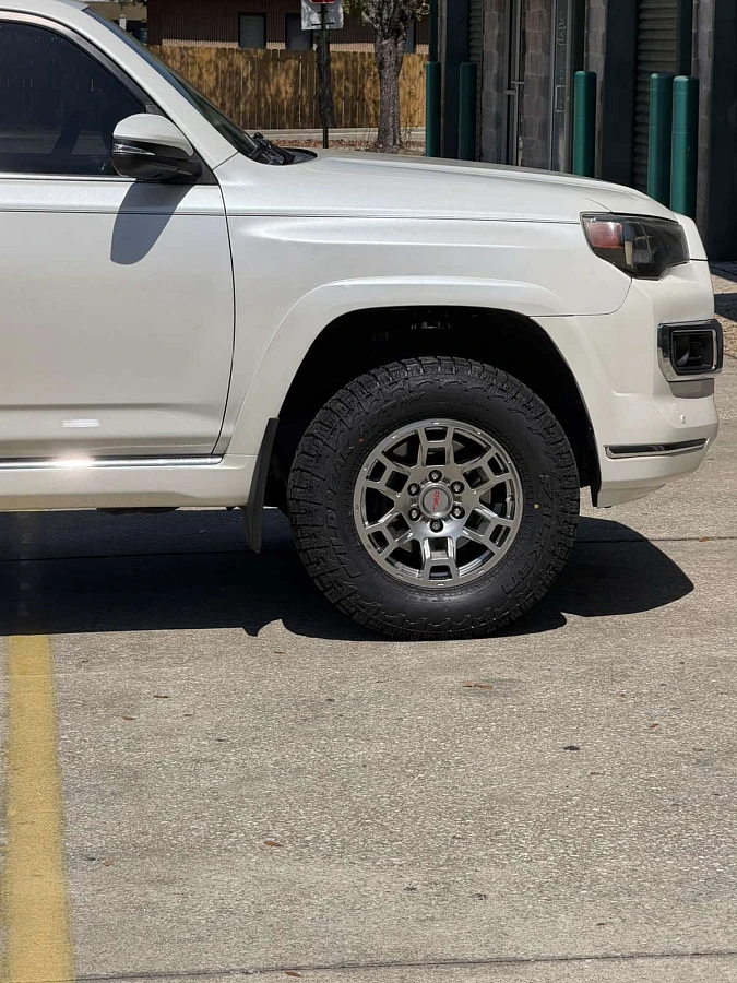 Replica Wheels 17" TRD Pro 302 Silver on 2018 Toyota 4Runner