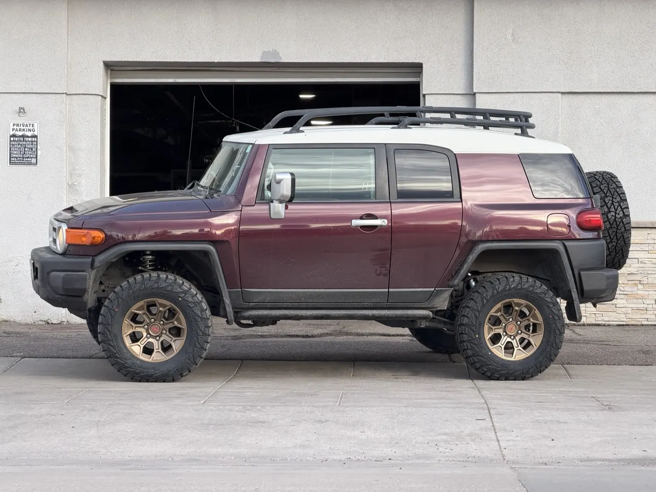 2009 Toyota FJ Cruiser with Replica Wheels 17" TRD Pro 308 Bronze Wheels