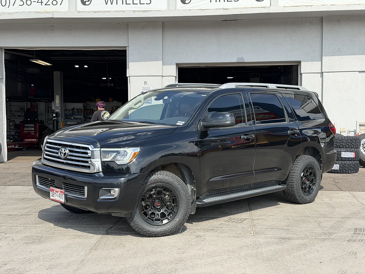 Replica Wheels 18" TRD Pro 303 Black on 2020 Toyota Sequoia