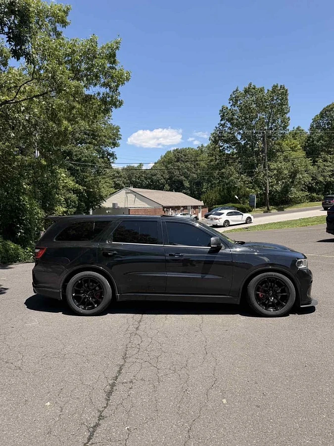 Black Replica Wheels 20" Jeep SRT 1135 on 2021 Dodge Durango