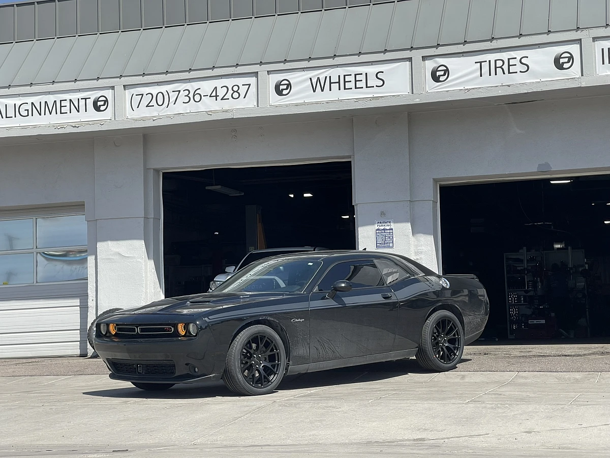 Replica Wheels 20" SRT Hellcat 1134 Black on 2024 Dodge Challenger