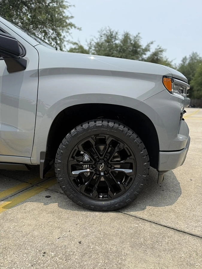 2025 Chevrolet Silverado 1500 with Replica Wheels 22" AT4 Style 1102 Black Wheels