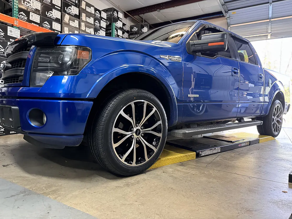 2013 Ford F-150 with Replica Wheels 22" Ford F150 Platinum 1125 Black and Silver Wheels