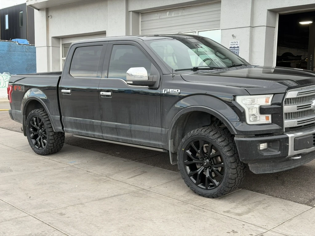 2017 Ford F-150 with Black Replica Wheels 22" Ford F150 Platinum 1125 Rims