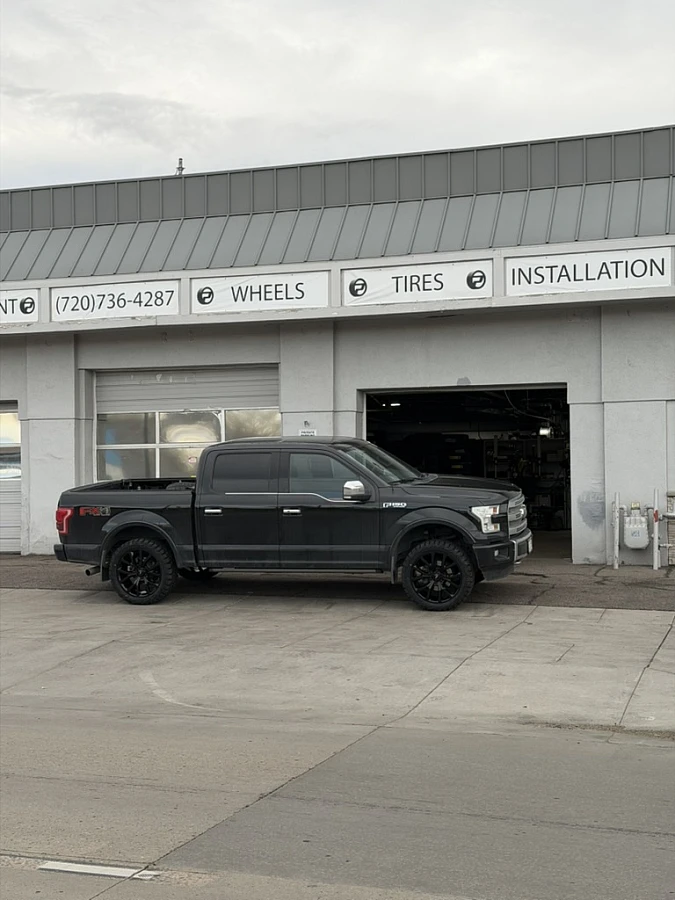 Black Replica Wheels 22" Ford F150 Platinum 1125 on 2017 Ford F-150