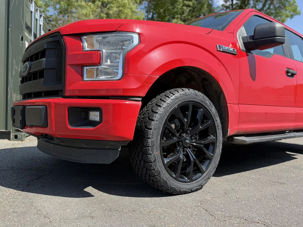 Replica Wheels 22" Ford F150 Platinum 1125 Black on 2018 Ford F-150