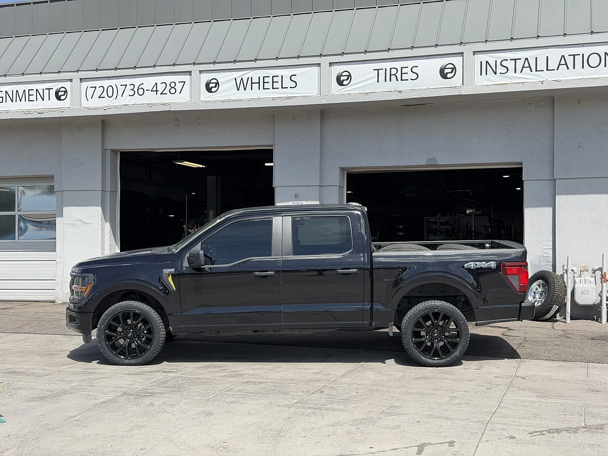 2026 Ford F-150 Equipped with Replica Wheels 22" Ford F150 Platinum 1125 Black