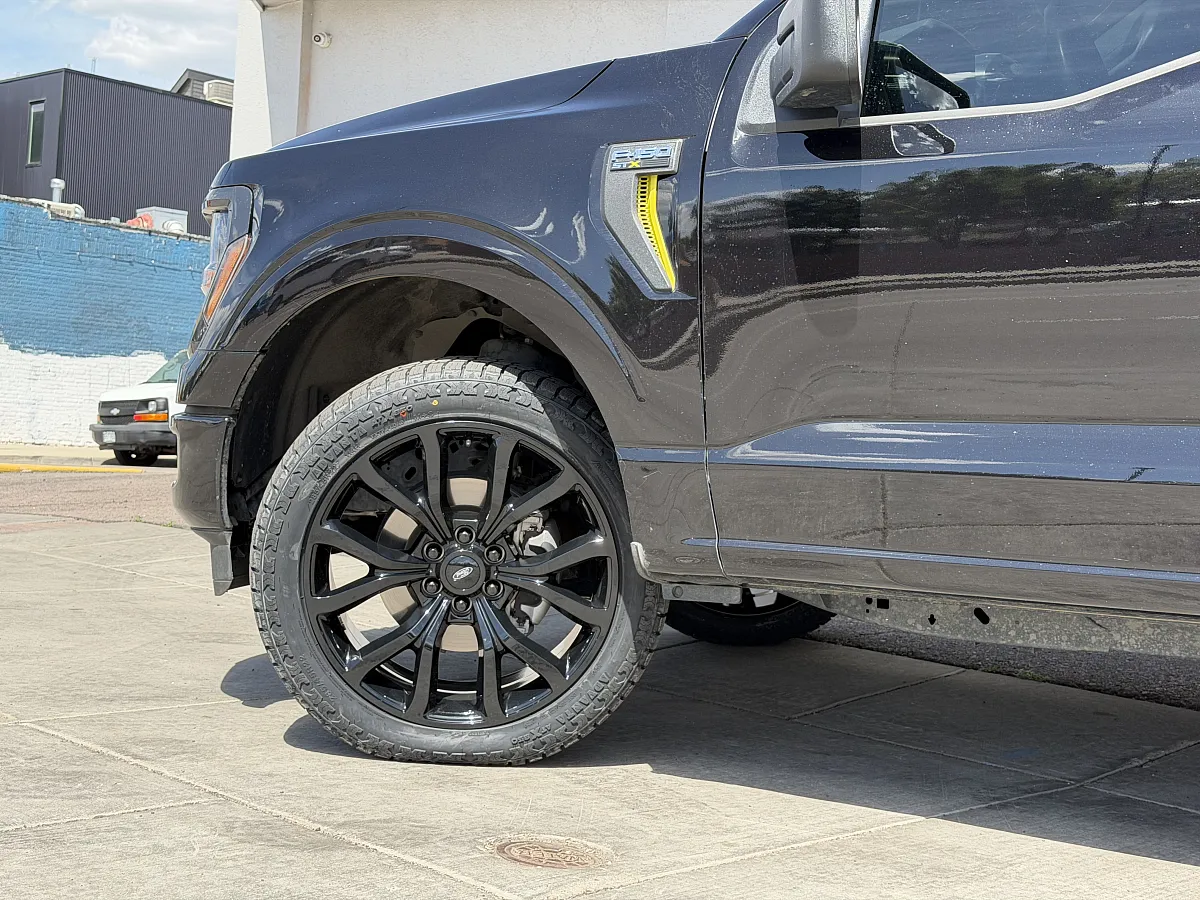 2026 Ford F-150 with Replica Wheels 22" Ford F150 Platinum 1125 Black Rims