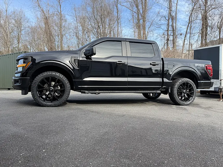 2026 Ford F-150 with Replica Wheels 22" Ford F150 Platinum 1125 Black Wheels