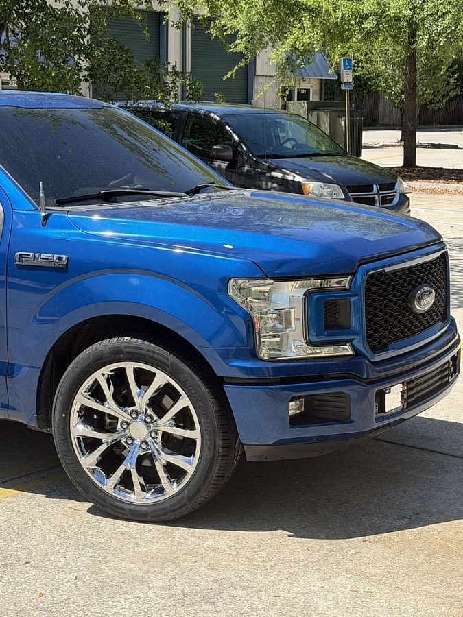 2019 Ford F-150 with Replica Wheels 22" Ford F150 Platinum 1125 Chrome Rims