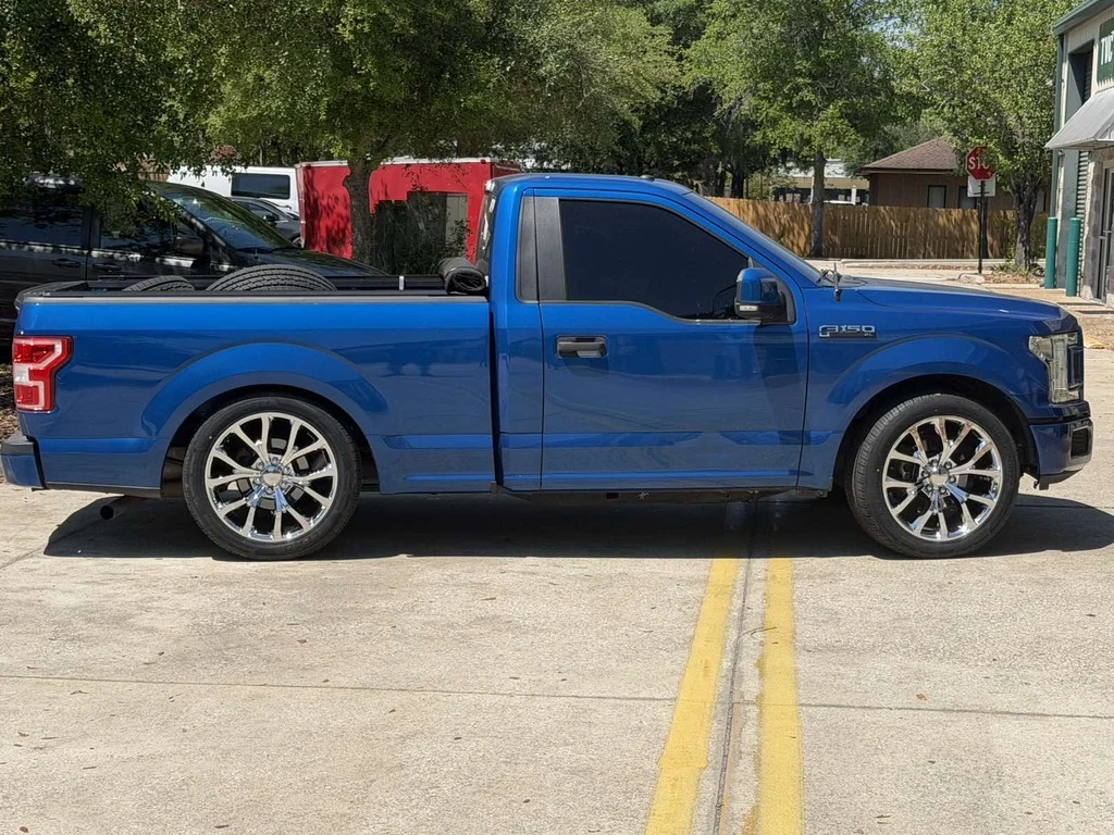 Replica Wheels 22" Ford F150 Platinum 1125 Chrome on 2019 Ford F-150