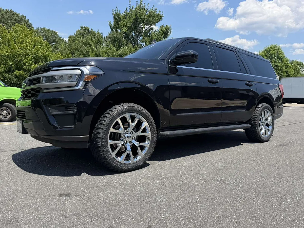 2023 Ford Expedition with Replica Wheels 22" Ford F150 Platinum 1125 Chrome Wheels