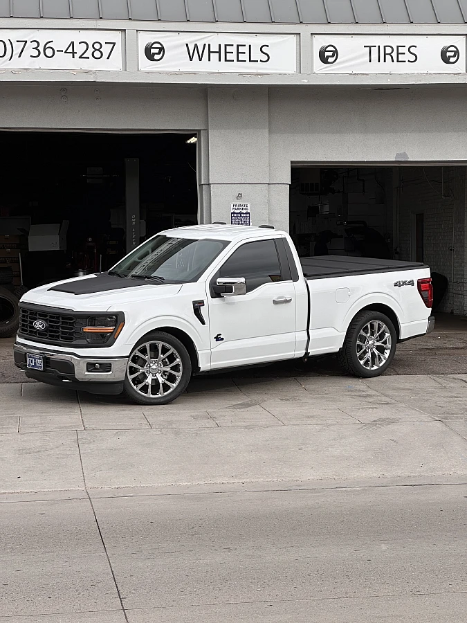Replica Wheels 22" Ford F150 Platinum 1125 Chrome on 2024 Ford F-150