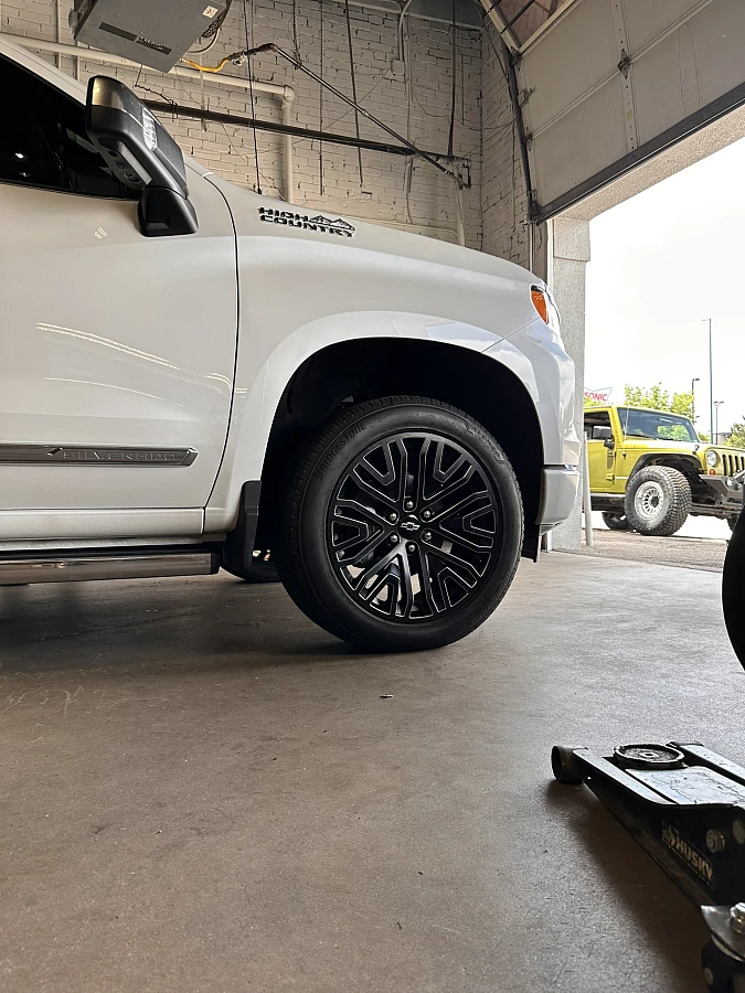 2025 Chevrolet Silverado 1500 with Replica Wheels 22" Hollander 1109 Black and Milled Wheels