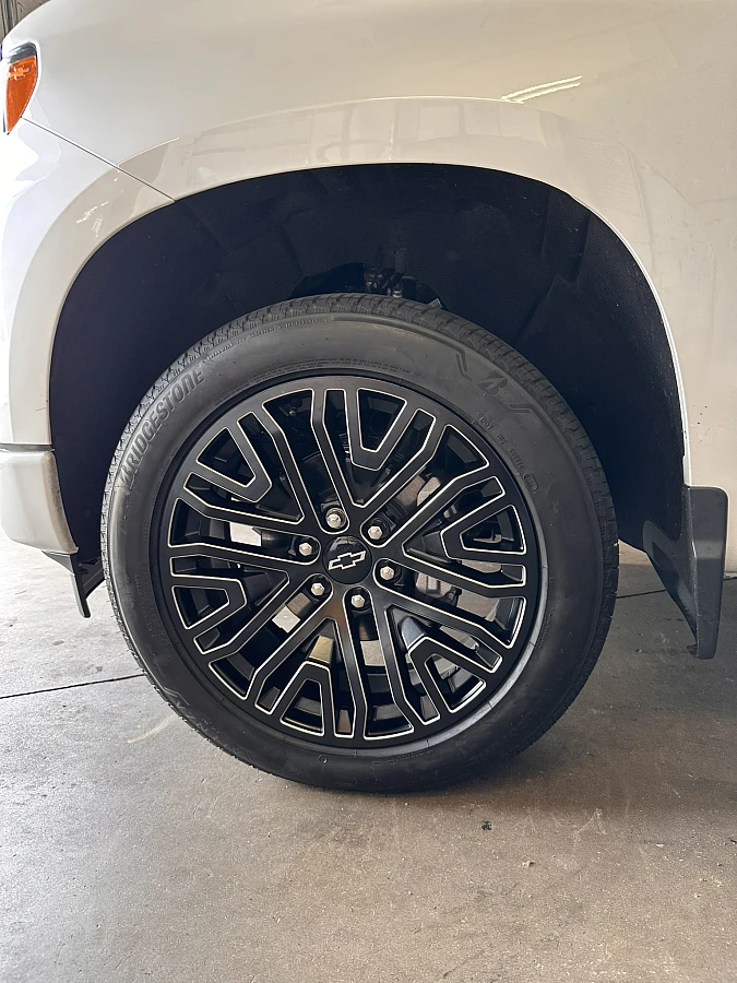 Replica Wheels 22" Hollander 1109 Black and Milled on 2025 Chevrolet Silverado 1500