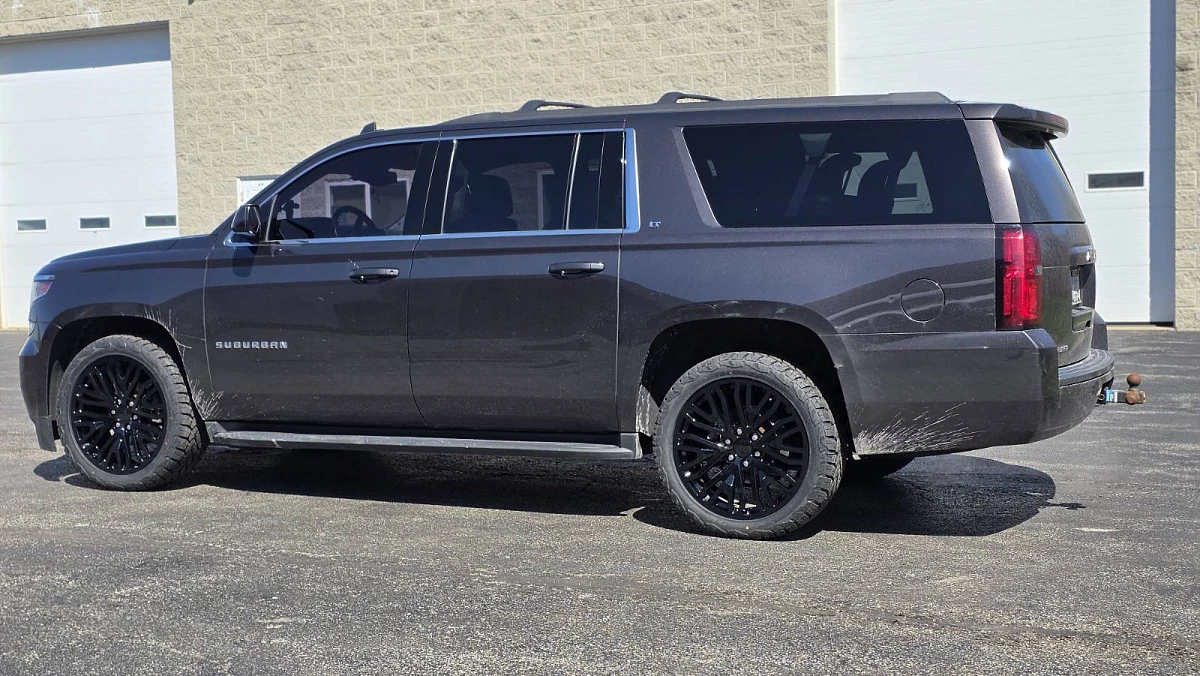 2016 Chevrolet Suburban with Replica Wheels 22" Hollander 1109 Black Wheels