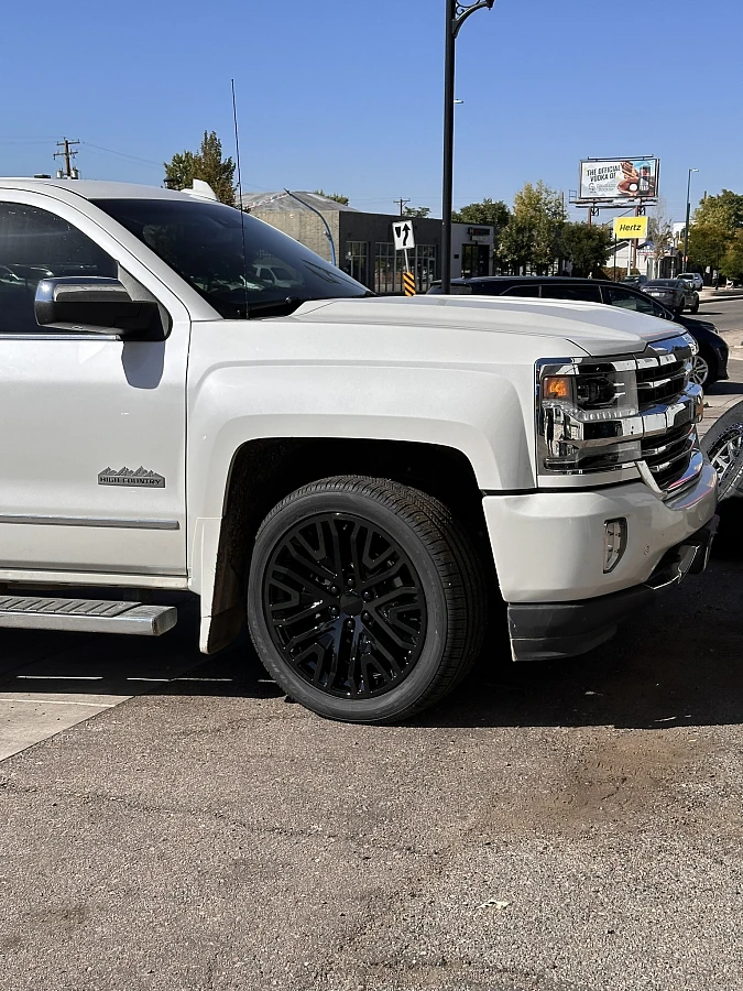 Black Replica Wheels 22" Hollander 1109 on 2018 Chevrolet Silverado 1500
