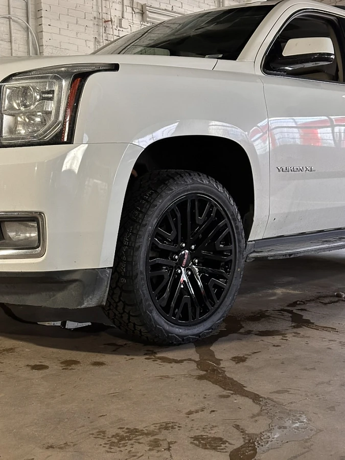Black Replica Wheels 22" Hollander 1109 on 2020 GMC Yukon XL