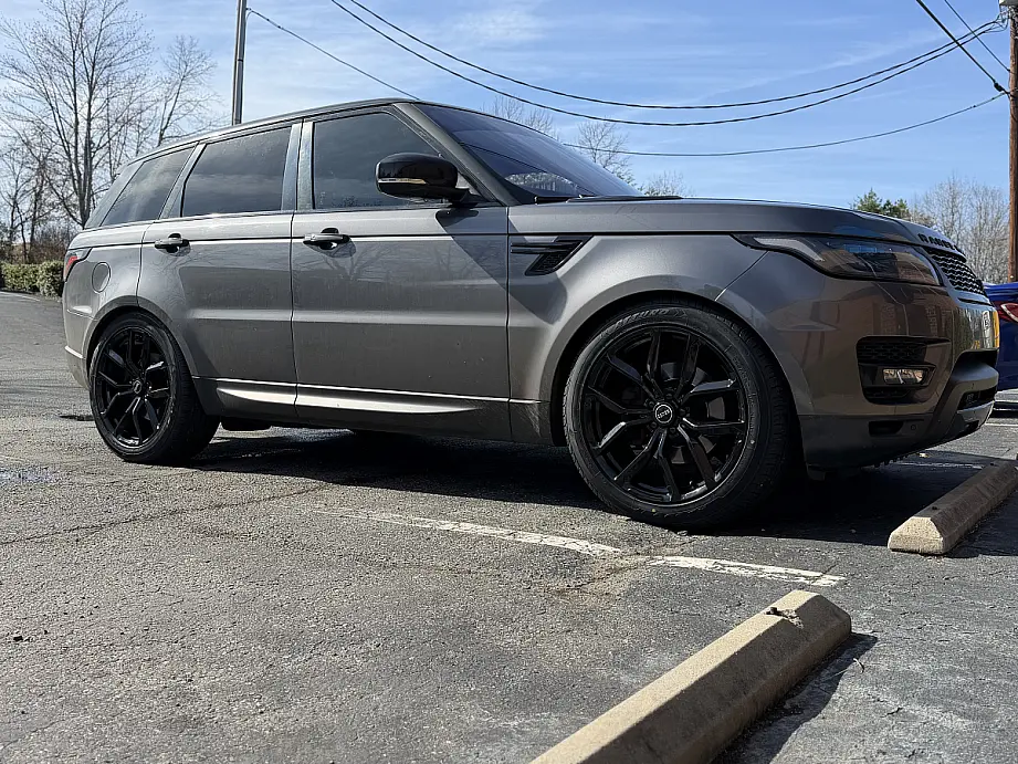 2022 Land Rover Range Rover Sport with Replica Wheels 22" Range Rover 1131 Black Rims