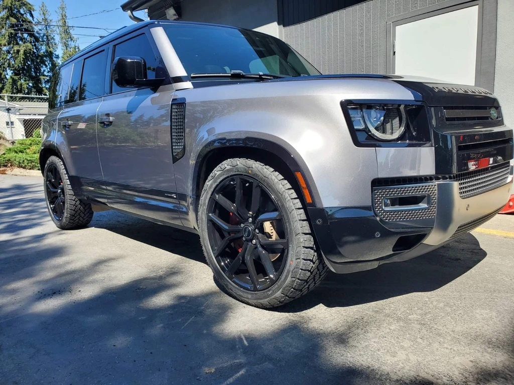 2025 Land Rover Defender