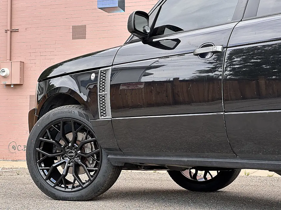 Replica Wheels 22" Range Rover 1171 Black Rim on 2011 Land Rover Range Rover