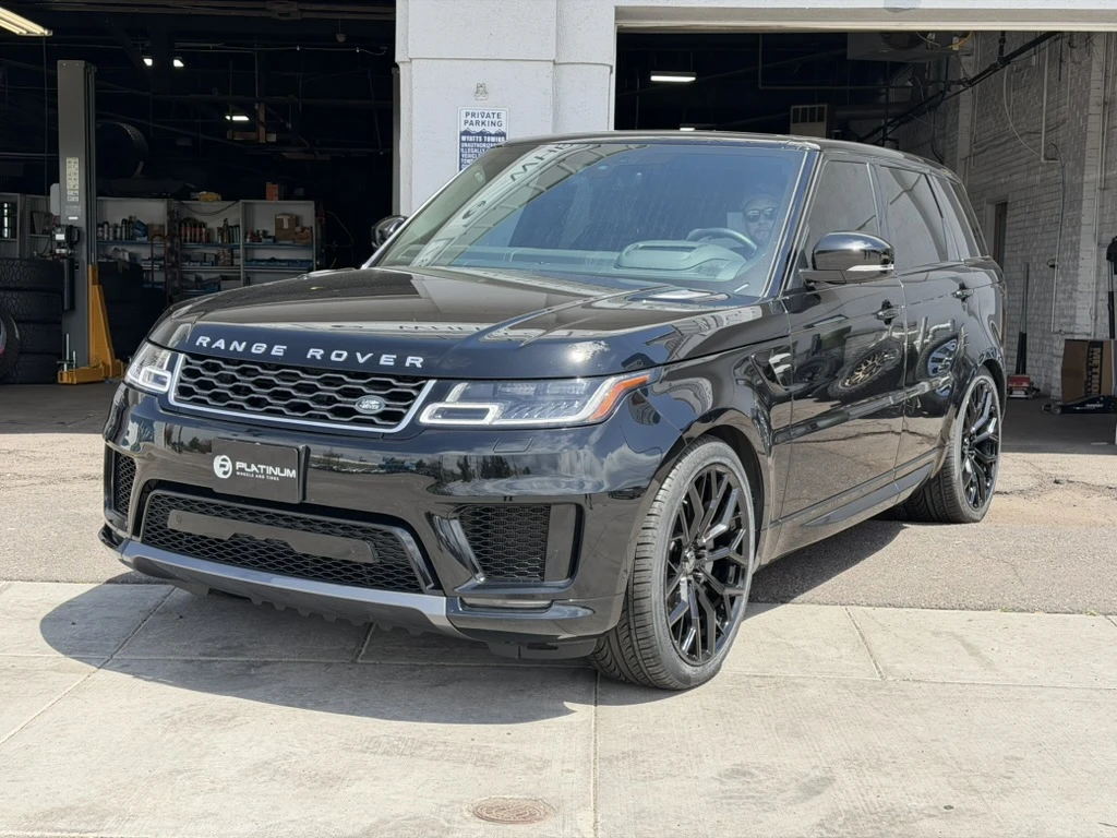 2020 Land Rover Range Rover Sport with Black Replica Wheels 22" Range Rover 1171 Rims
