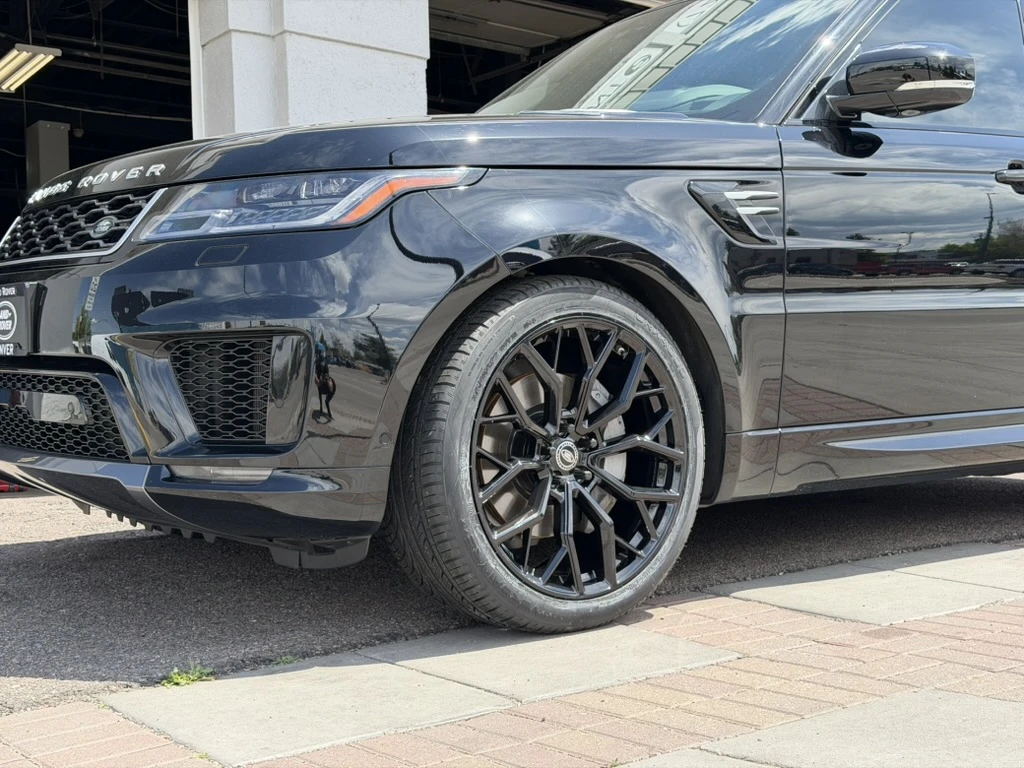 2020 Land Rover Range Rover Sport Equipped with Replica Wheels 22" Range Rover 1171 Black