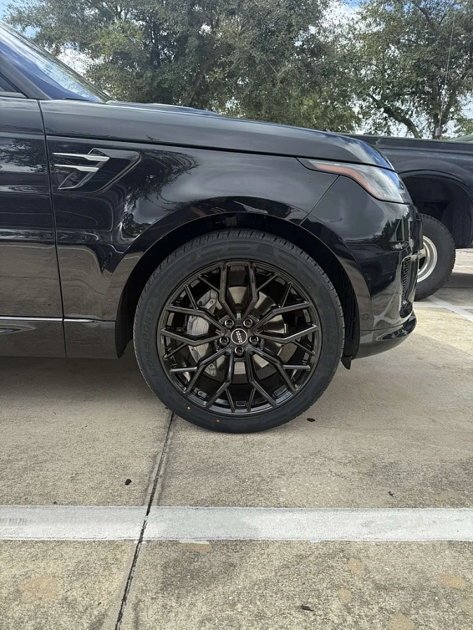 Black Replica Wheels 22" Range Rover 1171 on 2022 Land Rover Range Rover Sport
