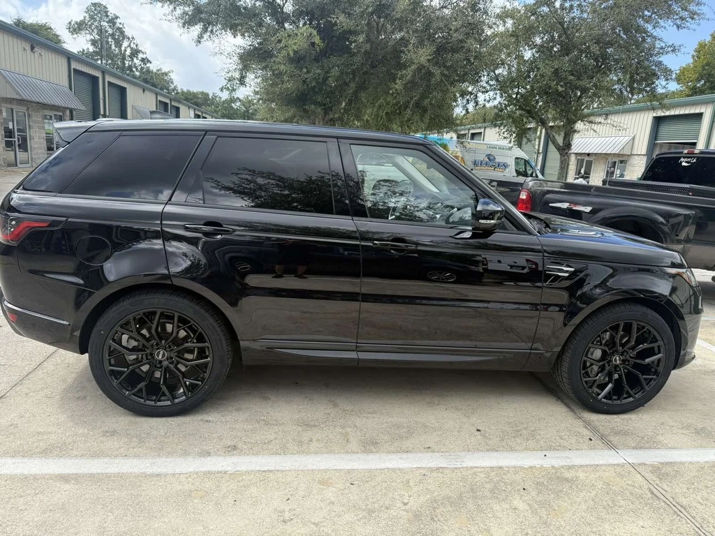 Replica Wheels 22" Range Rover 1171 Black on 2022 Land Rover Range Rover Sport