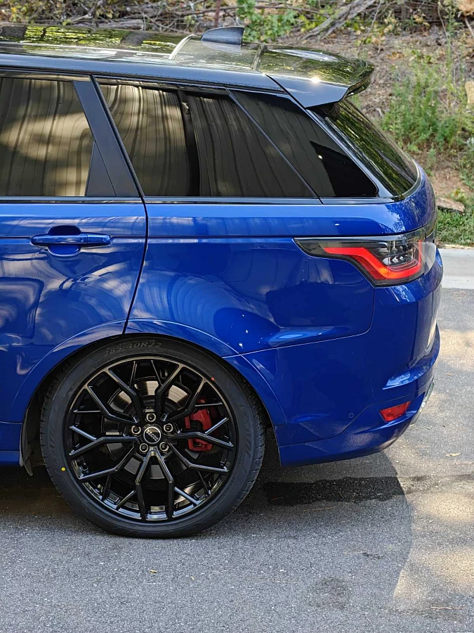 2023 Land Rover Range Rover Sport with Replica Wheels 22" Range Rover 1171 Black Wheels