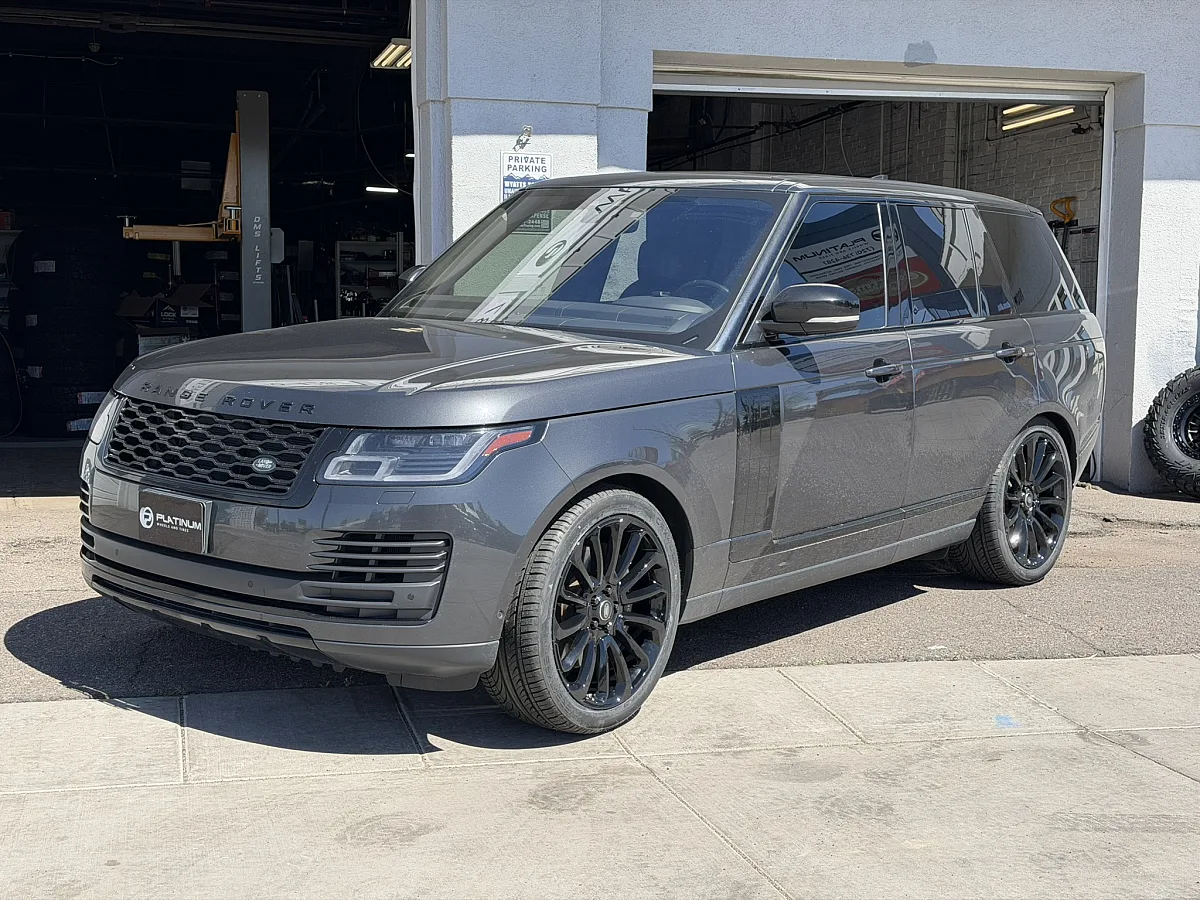 2022 Land Rover Range Rover Sport with Replica Wheels 22" Range Rover Autobiography 1132 Black Rims