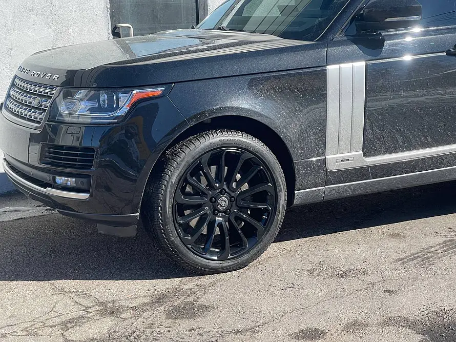 Black Replica Wheels 22" Range Rover Autobiography 1132 on 2023 Land Rover Range Rover