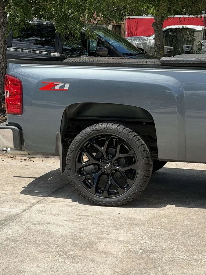 2010 Chevrolet Silverado 1500 with Replica Wheels 22" Snowflake Style 1101 Black Wheels