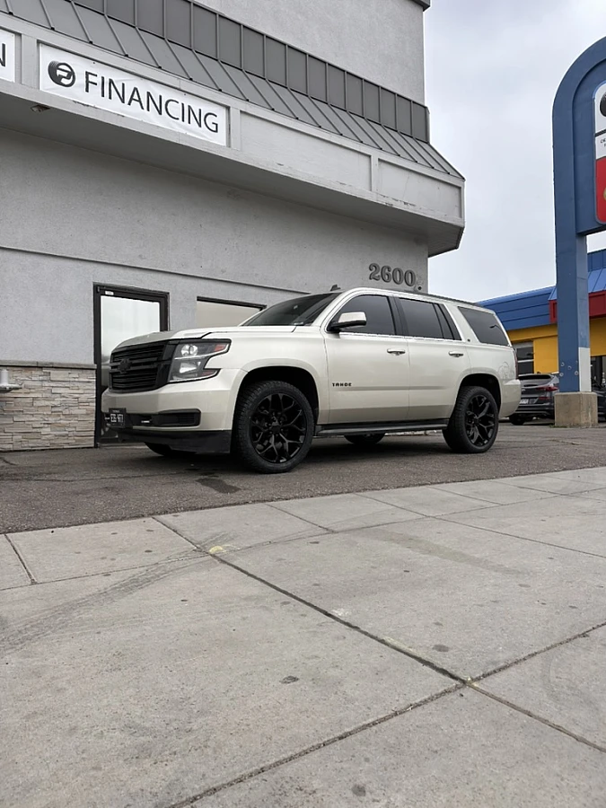 2015 Chevrolet Tahoe with Replica Wheels 22" Snowflake Style 1101 Black Wheels