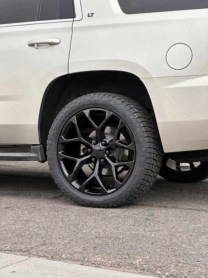 2015 Chevrolet Tahoe with Replica Wheels 22" Snowflake Style 1101 Black Rims