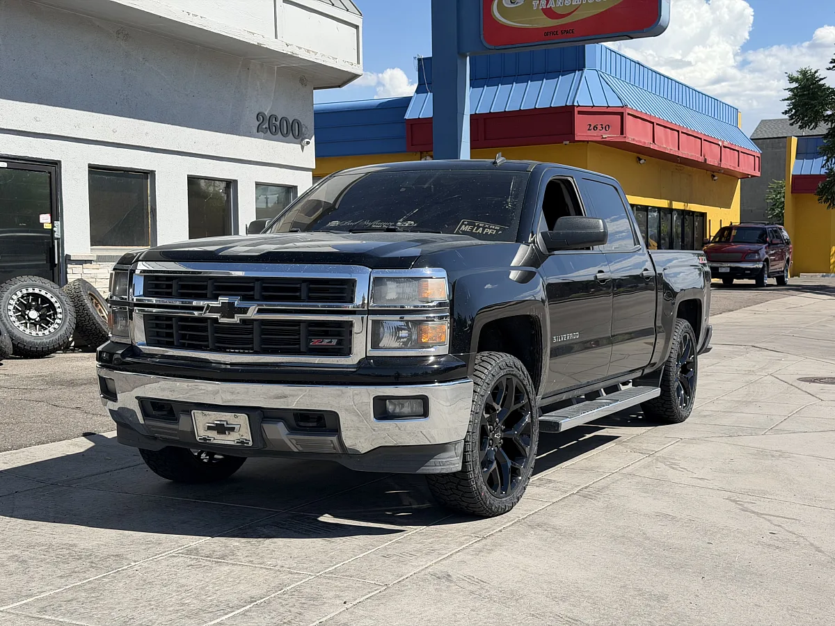2017 Chevrolet Silverado 1500 with Black Replica Wheels 22" Snowflake Style 1101 Rims