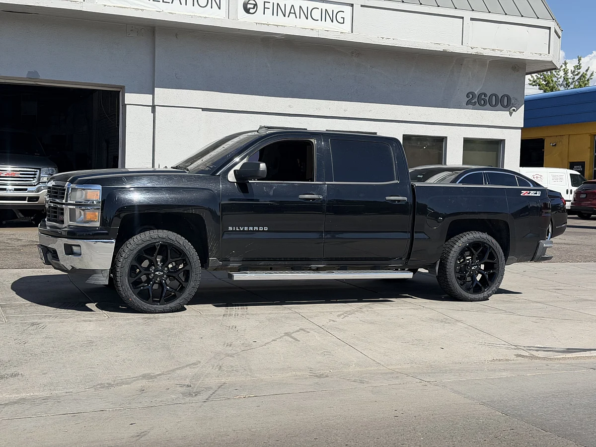 2017 Chevrolet Silverado 1500 Replica Wheels 22" Snowflake Style 1101 Black Wheel