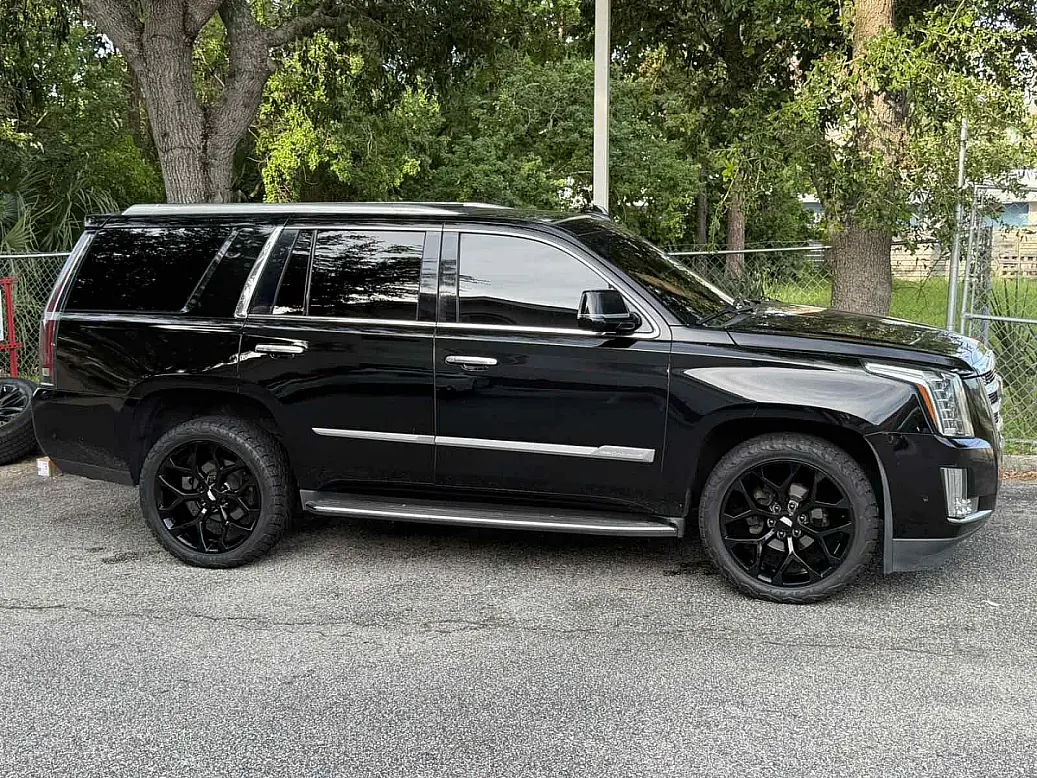 2023 Cadillac Escalade with Replica Wheels 22" Snowflake Style 1101 Black Rims
