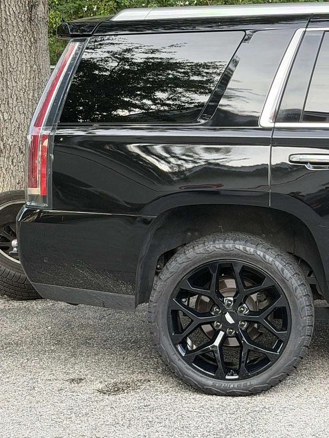 Black Replica Wheels 22" Snowflake Style 1101 on 2023 Cadillac Escalade