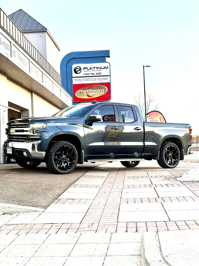 Black Replica Wheels 22" Snowflake Style 1101 on 2024 Chevrolet Silverado 1500