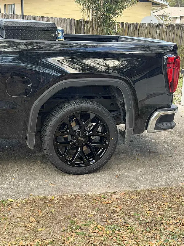 Replica Wheels 22" Snowflake Style 1101 Black Rim on 2024 GMC Sierra 1500