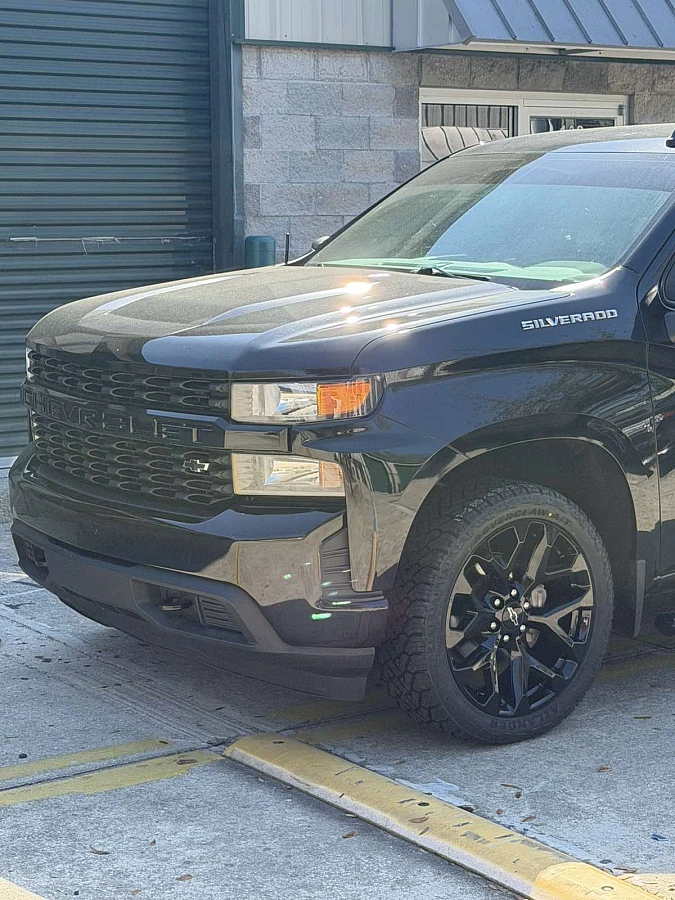 2025 Chevrolet Silverado 1500 with Replica Wheels 22" Snowflake Style 1101 Black Rims